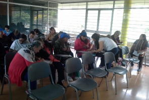 "Tejiendo Historias de mi Barrio" - Taller literario con personas mayores de Ciudad Bolívar 