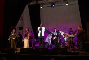 Concierto que se realizó con la participación de dos grupos de música típica del Archipielago: Grupo Red Crab y el Grupo Black Talent