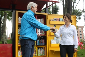 La Secretaria de Cultura María Claudia López y el Alcalde Enrique Peñalosa en la inauguración PPP Parque de los Novios