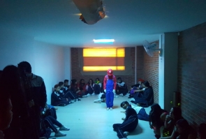 Entre juego y arte, los niños y niñas se divirtieron