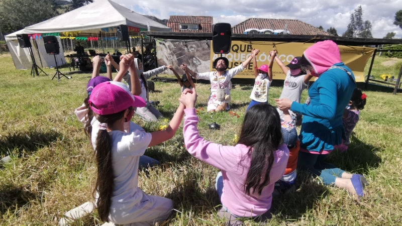 Niños jugando